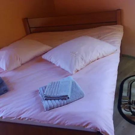Willa Edwarda Bed & Breakfast